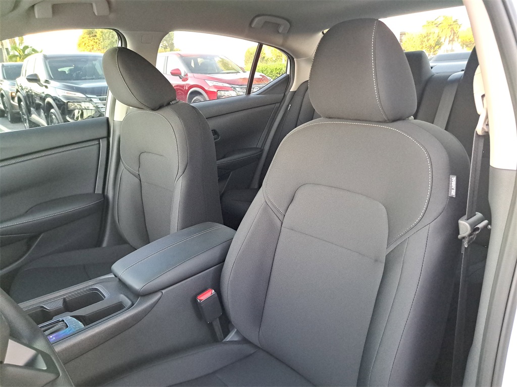 2025 Nissan Sentra S photo 19