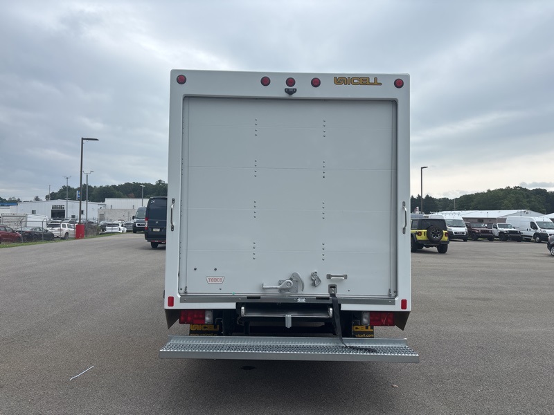 2024 Ram 3500 Cutaway photo 4