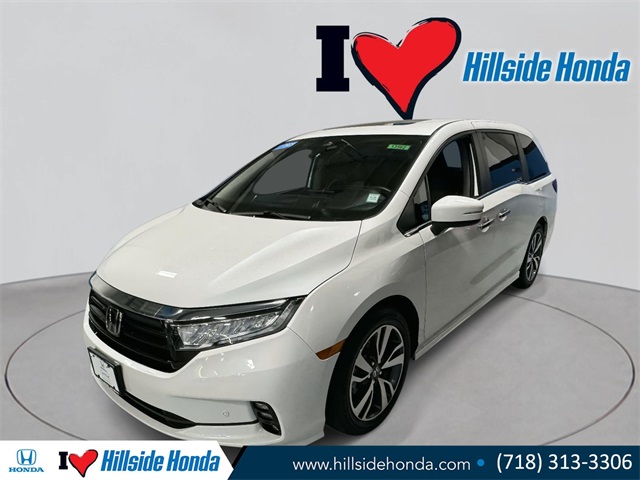 2023 Honda Odyssey Touring's photo