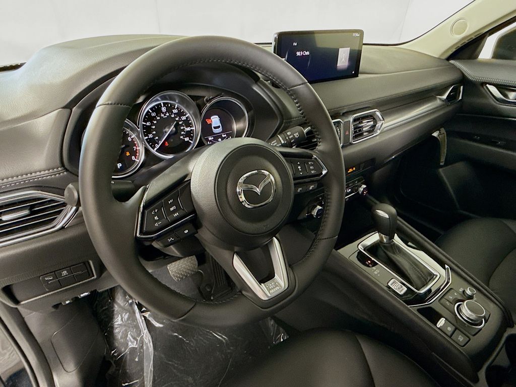 2025 Mazda CX-5 2.5 Select photo 11