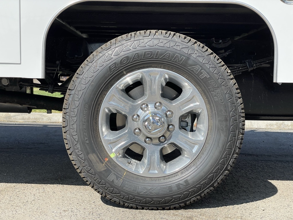 2026 Ram 3500 Tradesman photo 8