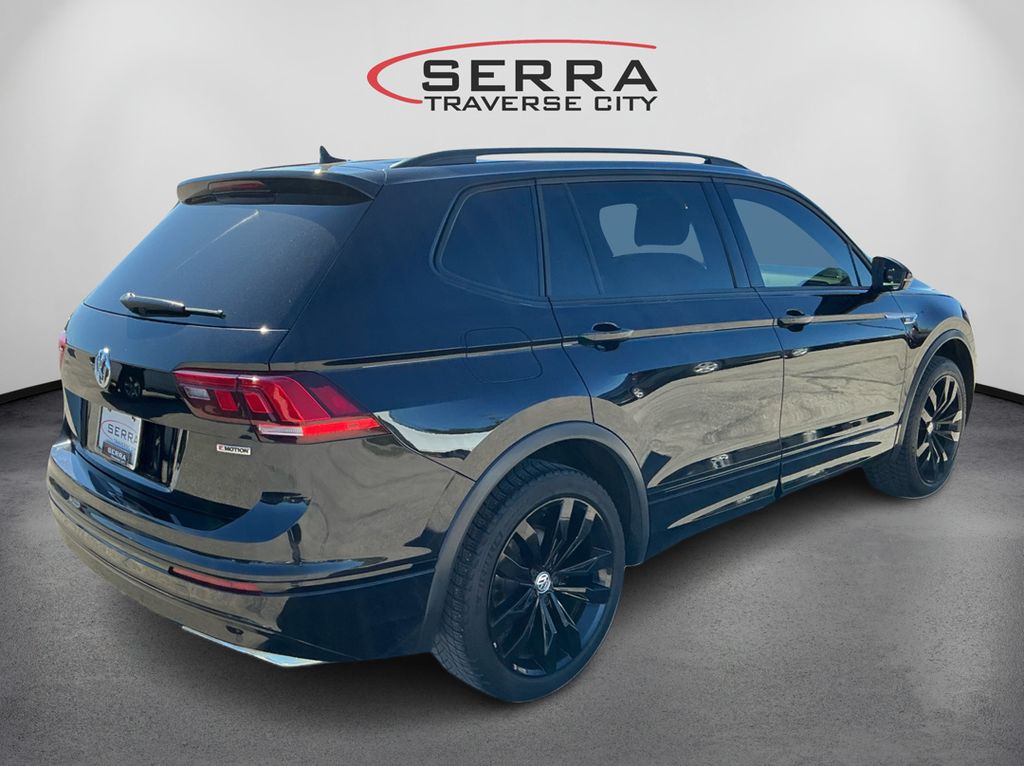 2020 Volkswagen Tiguan SE R-Line Black photo 4