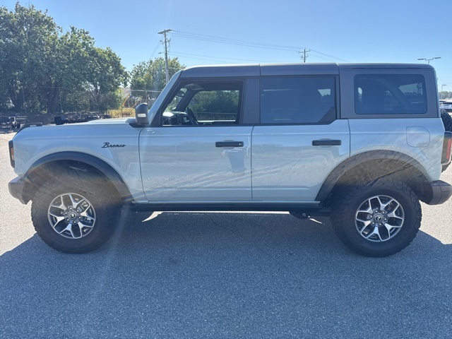 2023 Ford Bronco Badlands photo 6