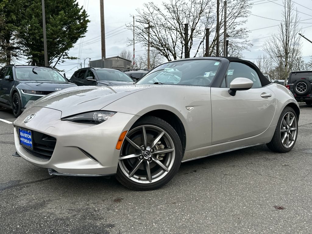 2023 Mazda MX-5 Miata Grand Touring's photo
