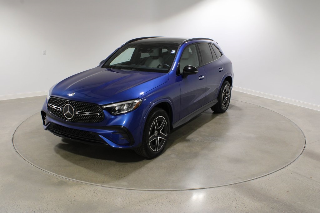 2023 Mercedes-Benz GLC GLC 300's photo