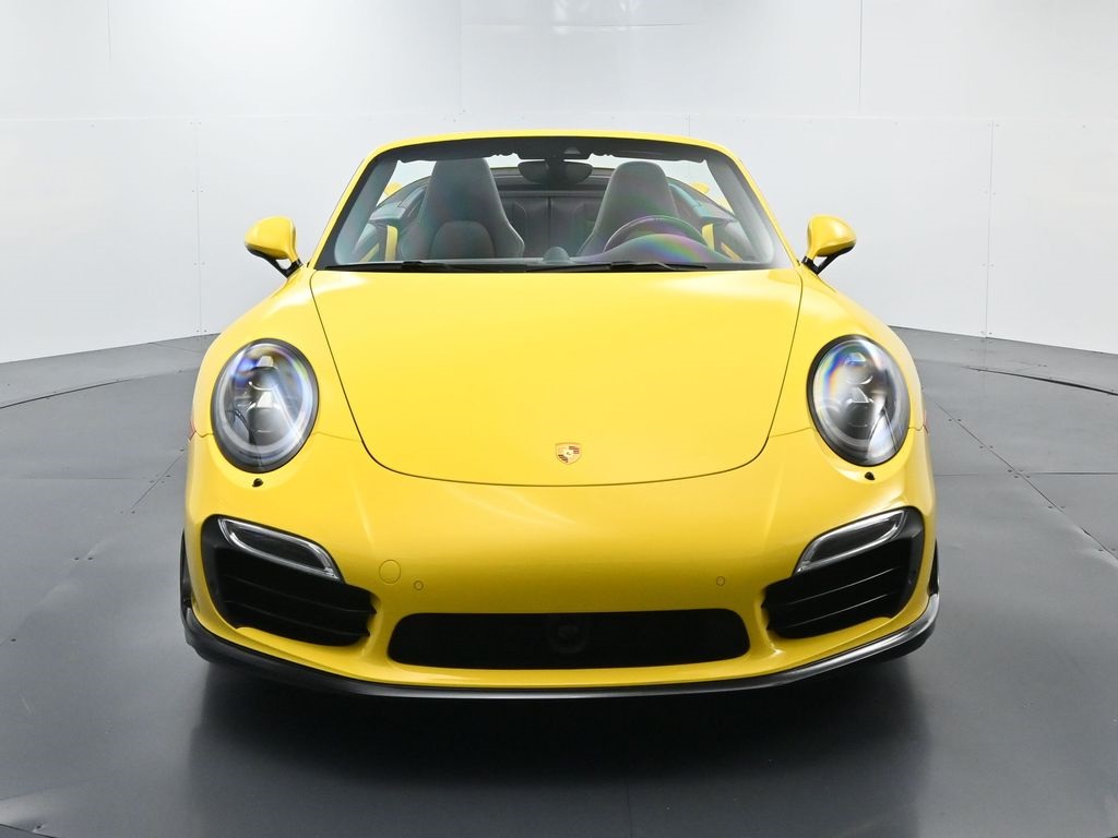 2016 Porsche 911 Turbo S photo 16
