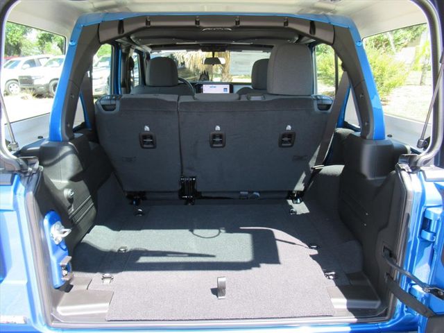 2025 Jeep Wrangler Sport photo 28