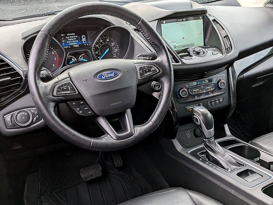 2019 Ford Escape Titanium photo 29