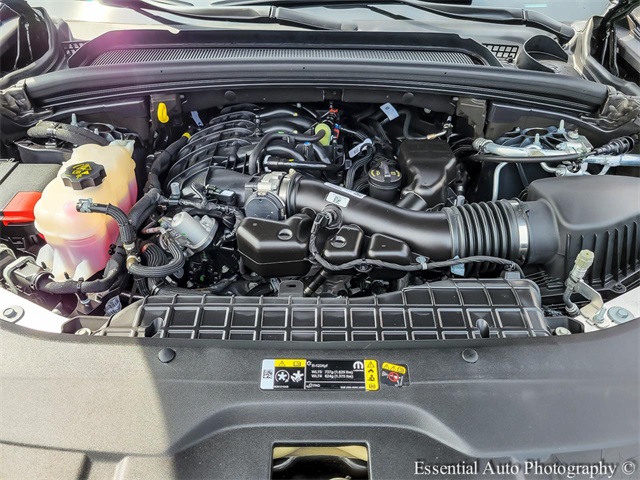 2024 JEEP GRAND CHEROKEE - Image 33