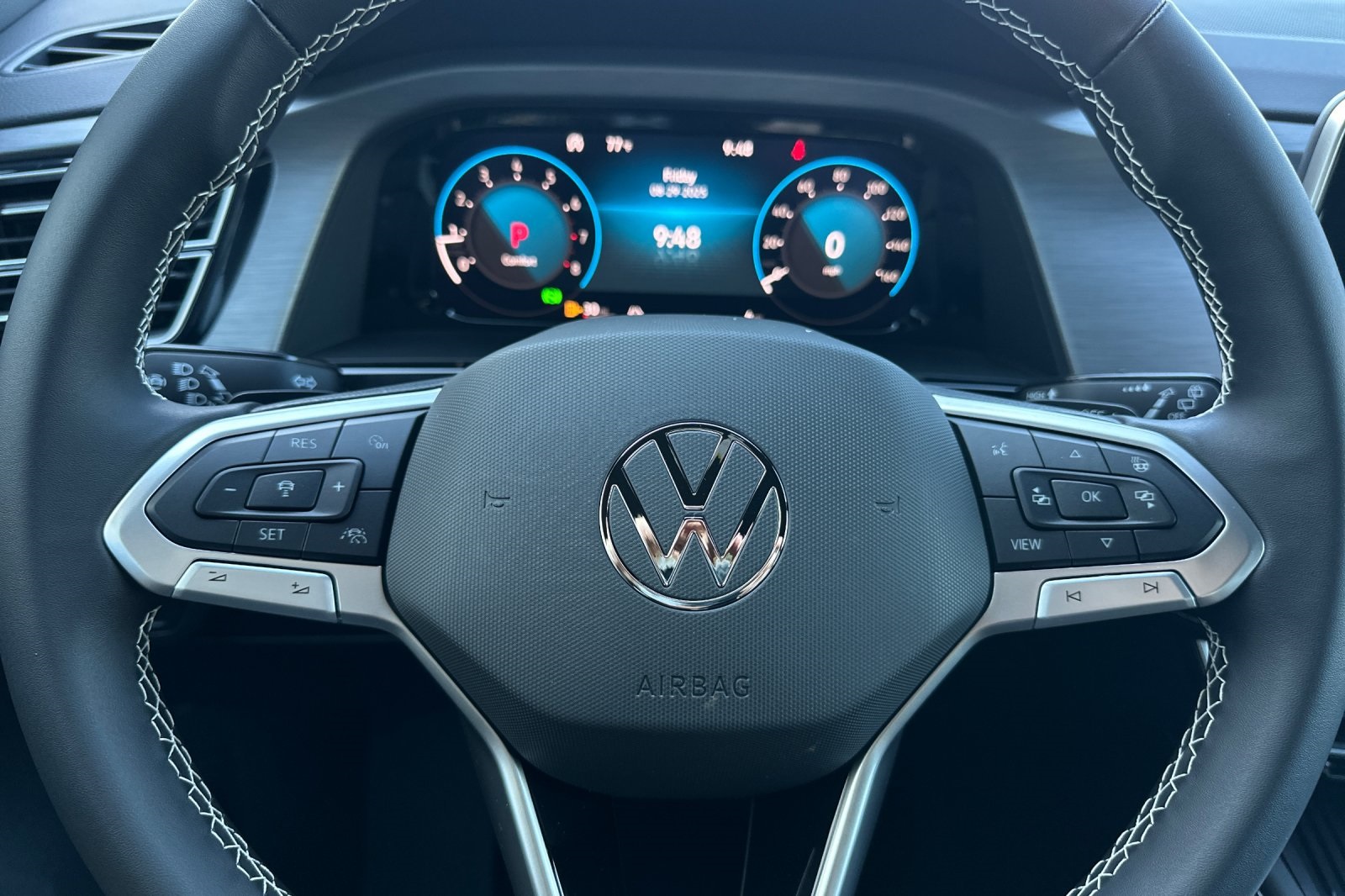 2026 Volkswagen Atlas Cross Sport SE Technology photo 23
