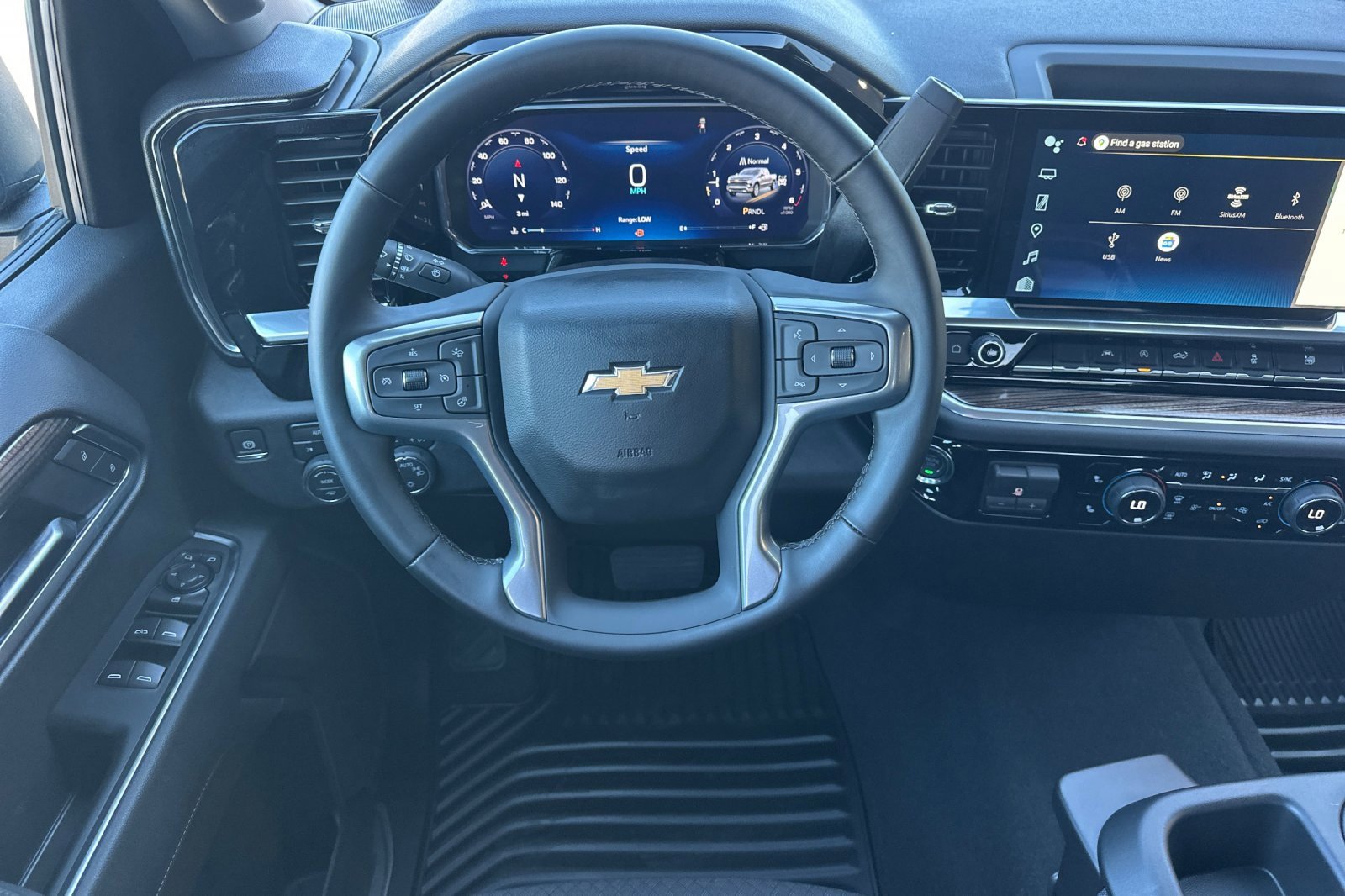2026 Chevrolet Silverado 1500 LT photo 14