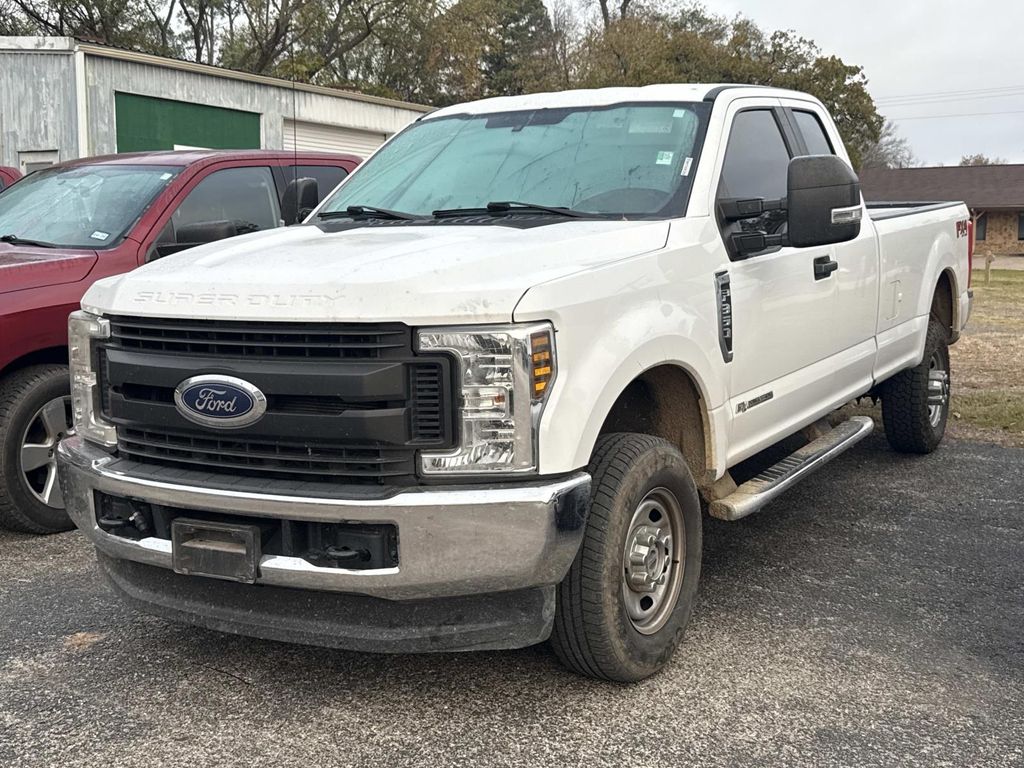 2019 Ford F-350 XL photo 3