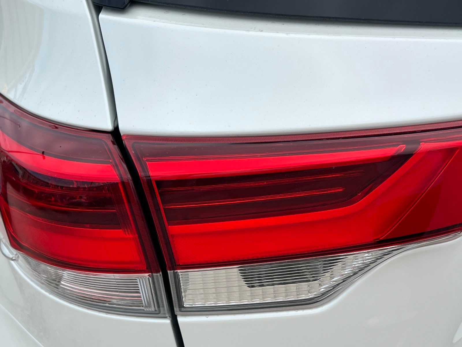 2018 Toyota Highlander XLE photo 4