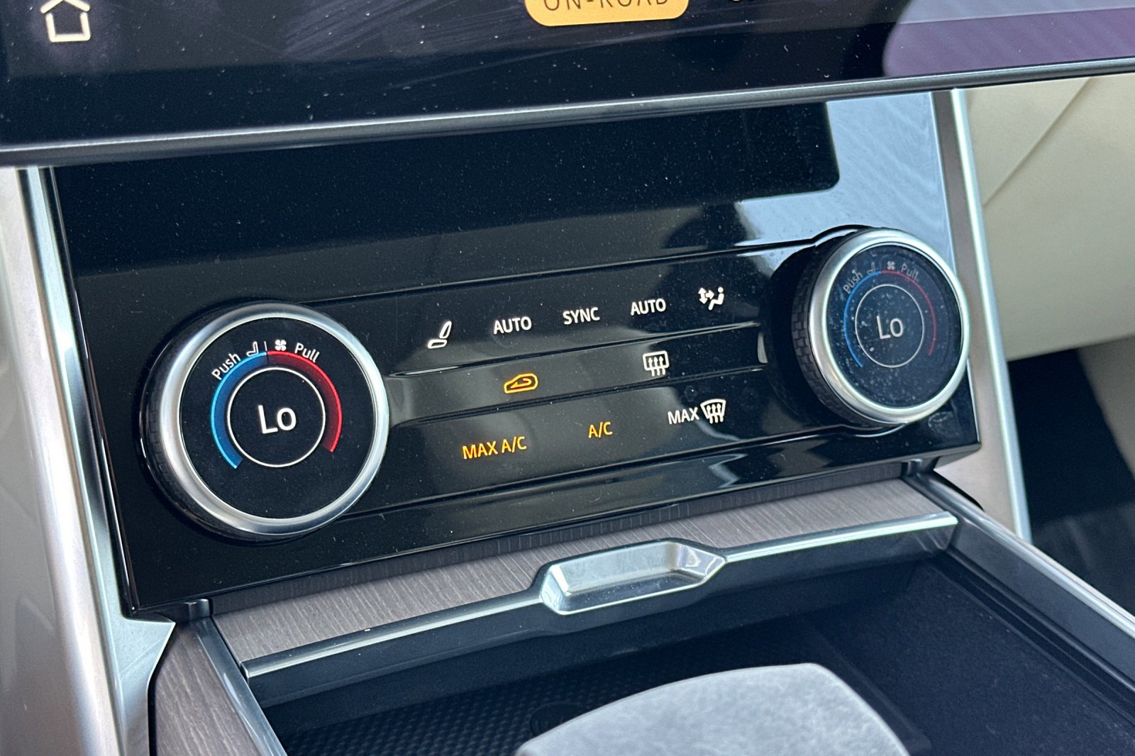 2023 Land Rover Range Rover First Edition photo 18