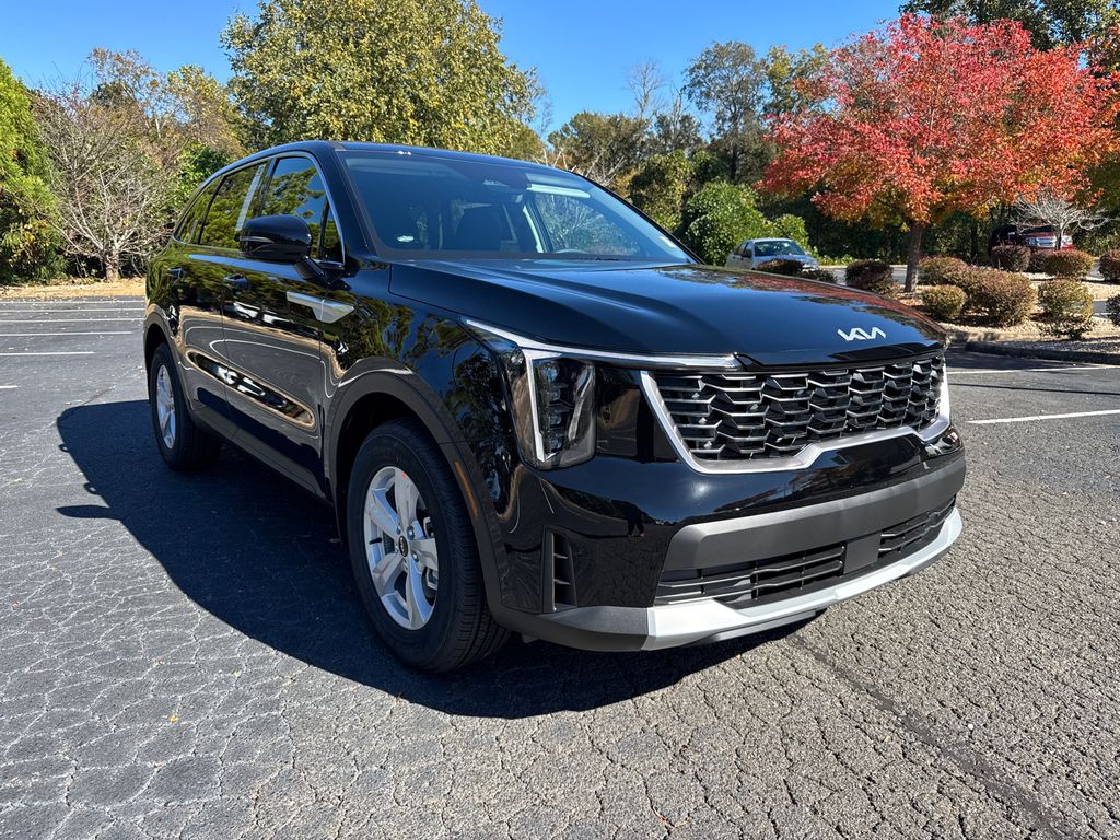 2026 Kia Sorento LX's photo