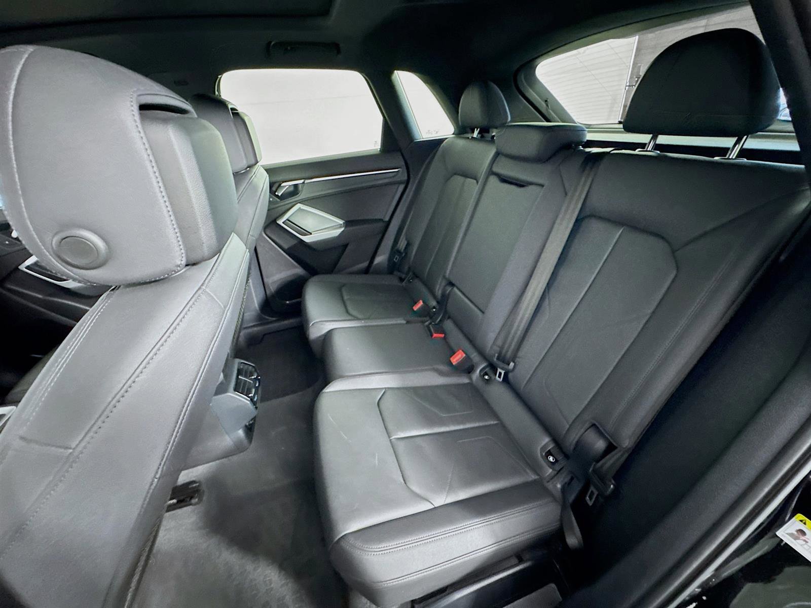 2021 Audi Q3 45 TFSI S line Premium photo 22