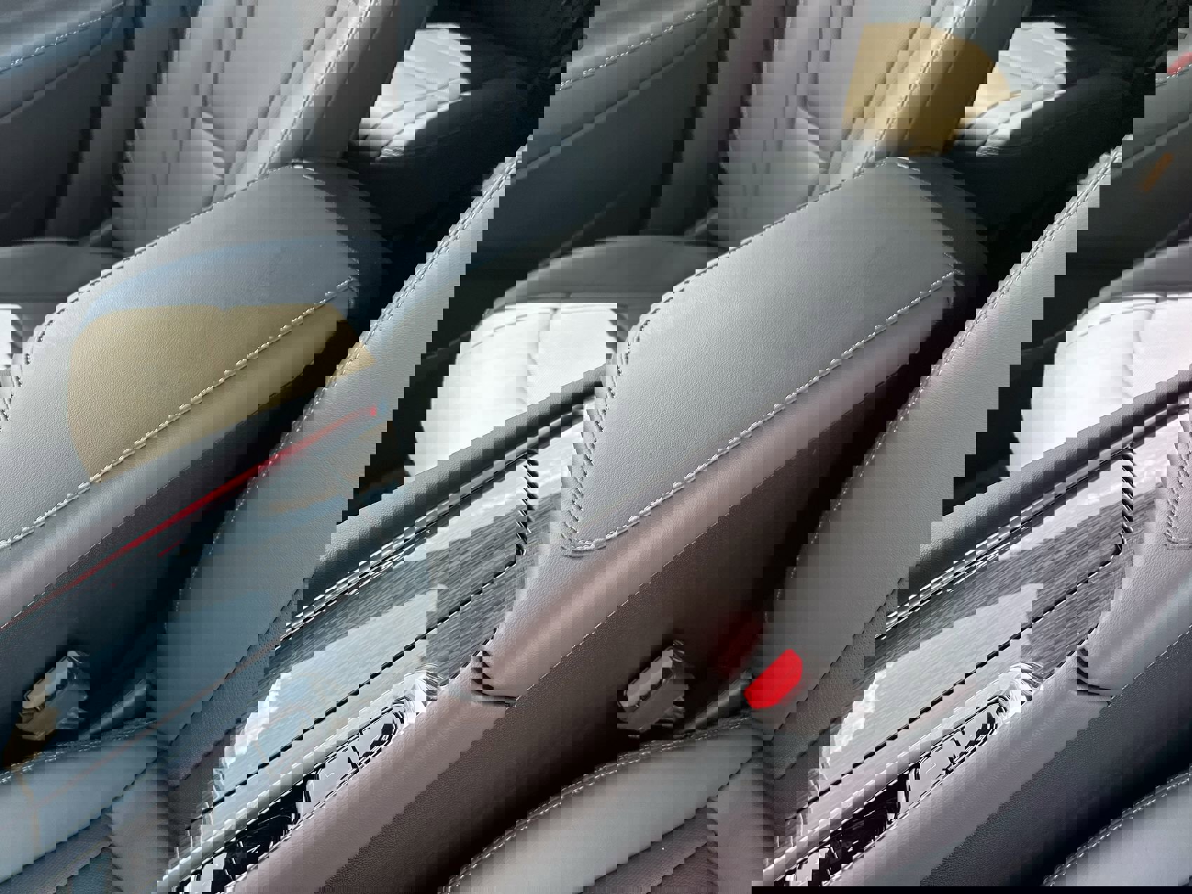 2024 Buick Enclave Essence photo 18