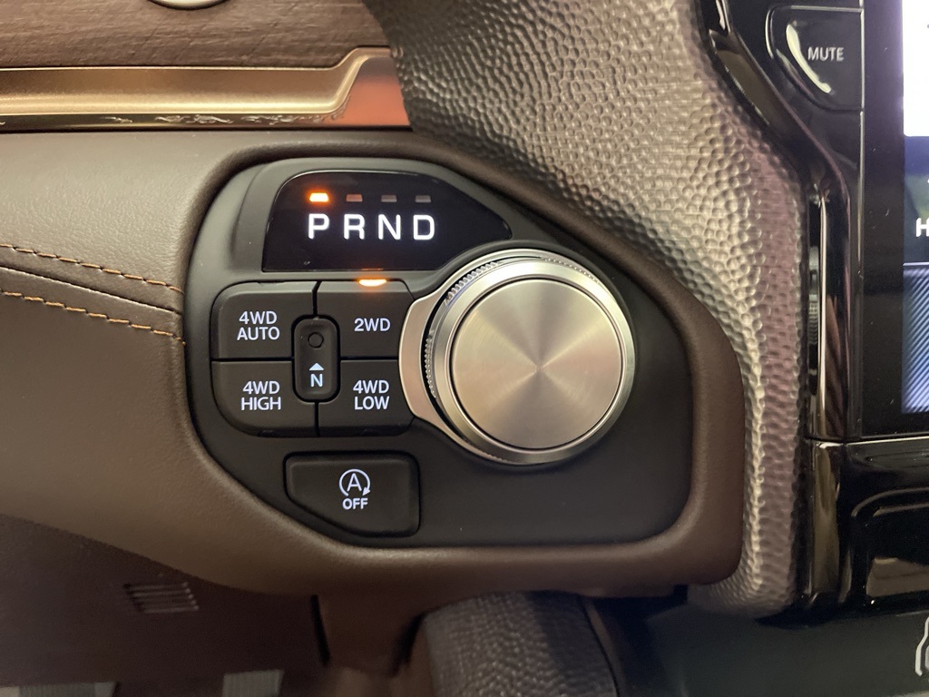 2025 Ram 1500 Limited photo 15