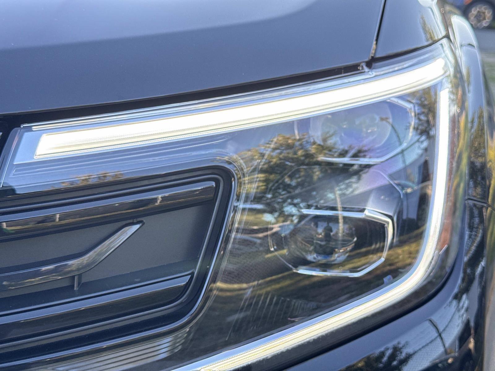 2026 Volkswagen Atlas SEL Premium R-Line photo 3