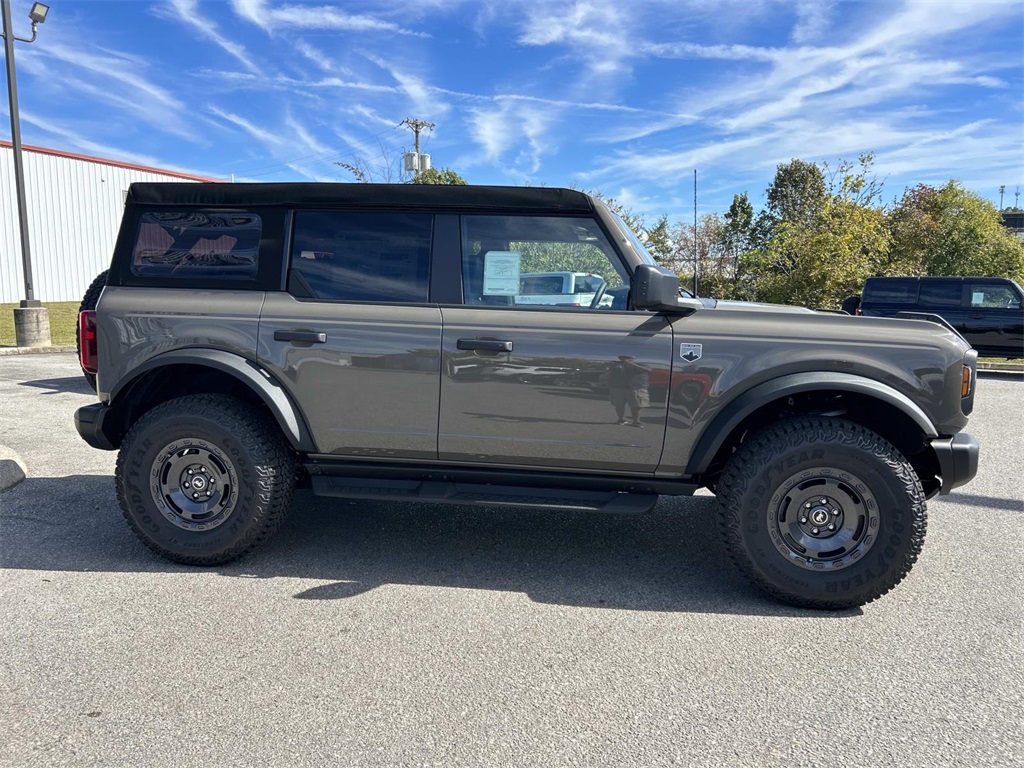 2025 Ford Bronco Big Bend photo 3