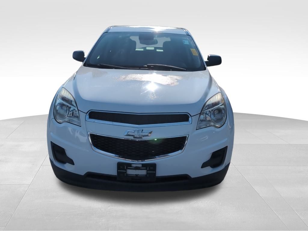 2013 Chevrolet Equinox LS photo 2