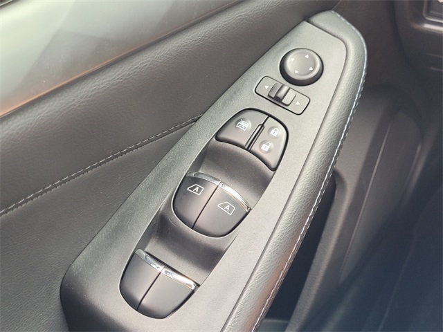 2018 Nissan Maxima SR photo 22