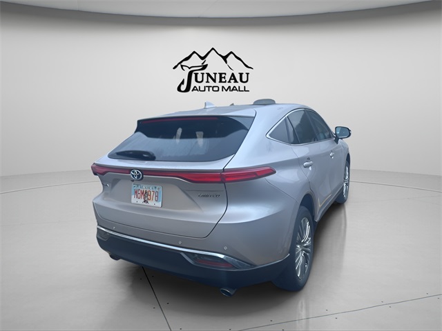 2024 Toyota Venza Limited photo 3