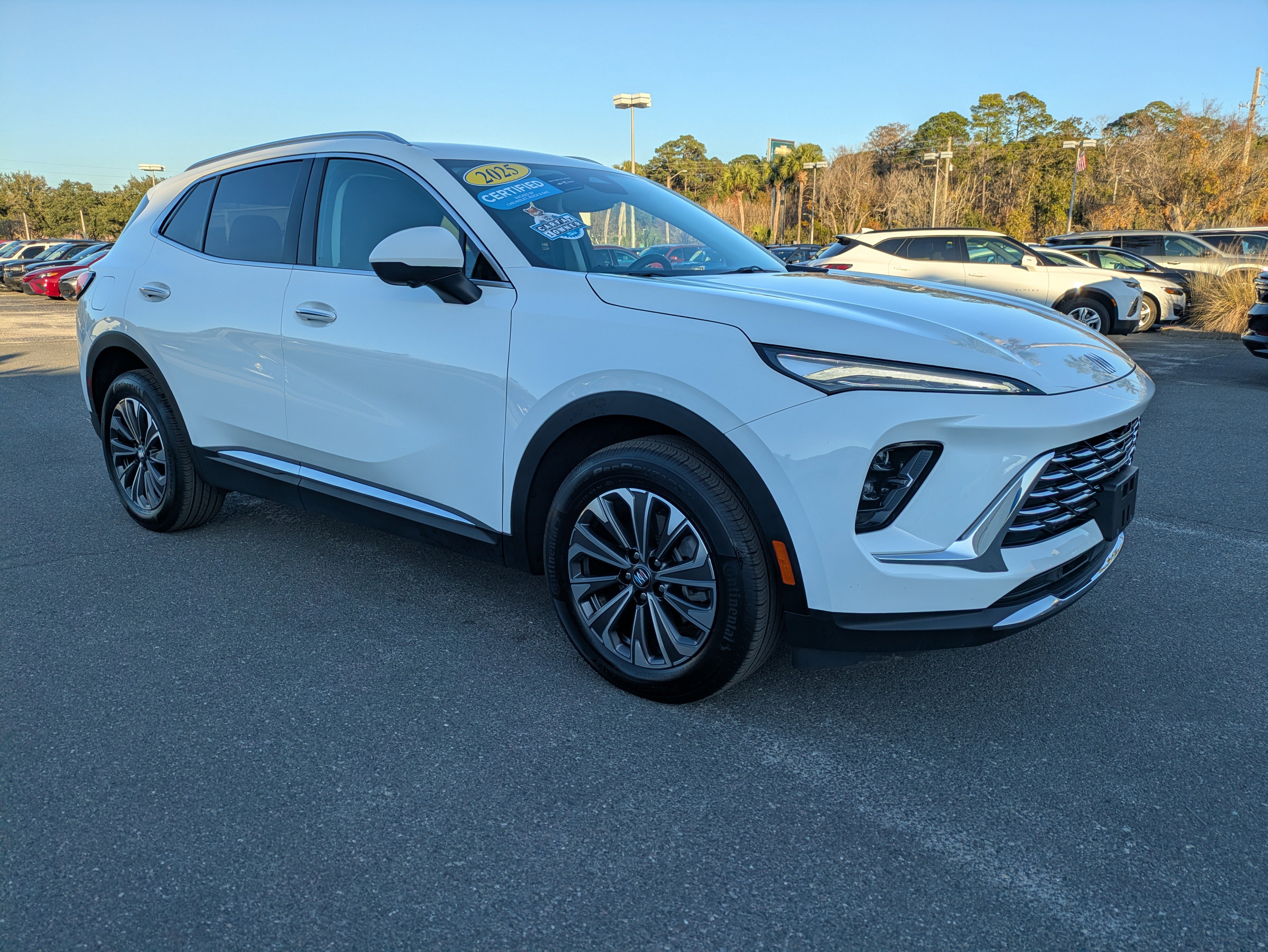 2025 Buick Envision Preferred's photo