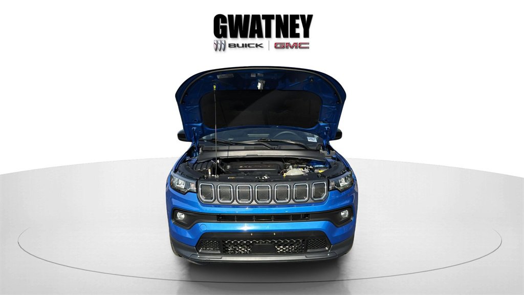2022 Jeep Compass Latitude photo 9