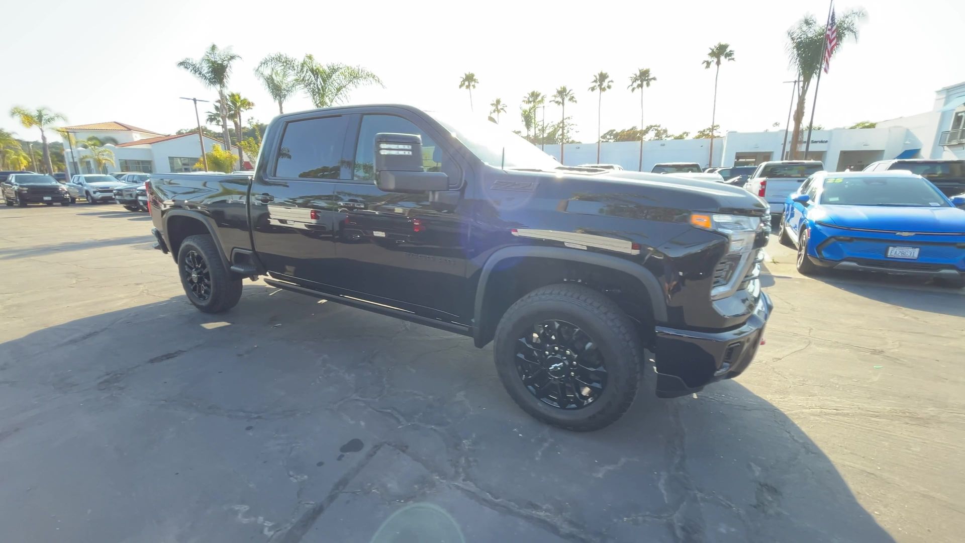 2025 Chevrolet Silverado 2500HD LTZ photo 2