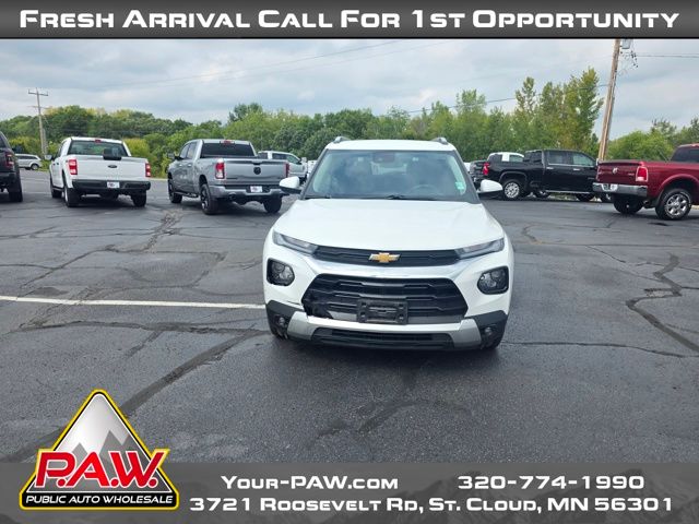 2023 Chevrolet Trailblazer LT photo 3