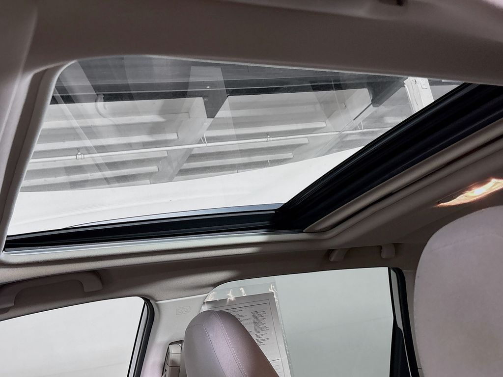 2021 Subaru Forester Premium photo 18