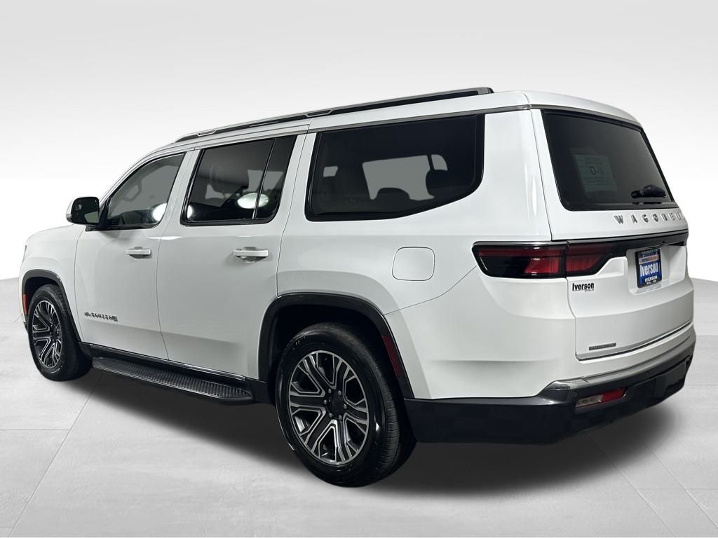 2022 Jeep Wagoneer Series III photo 3
