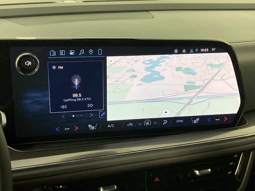 2026 Chevrolet Suburban RST photo 3