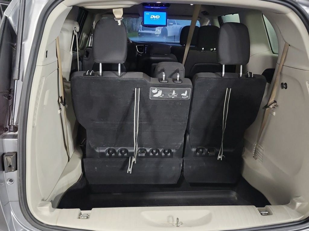 2018 Chrysler Pacifica Touring Plus photo 6