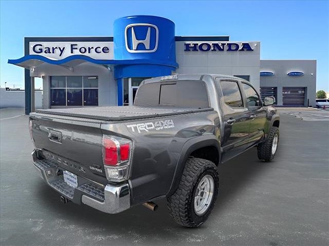 2023 Toyota Tacoma TRD Off-Road photo 2