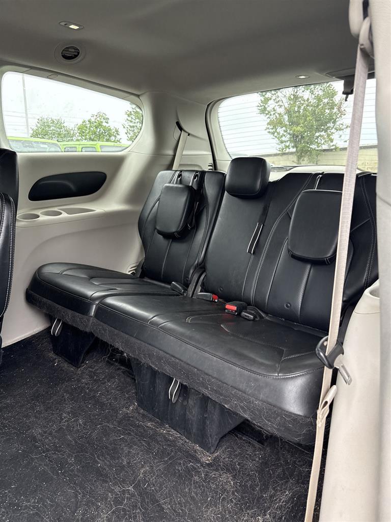 2021 Chrysler Voyager LXi photo 6