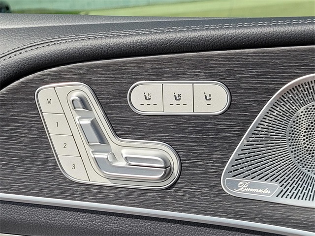 2025 Mercedes Benz GLS 450 4MATIC photo 25