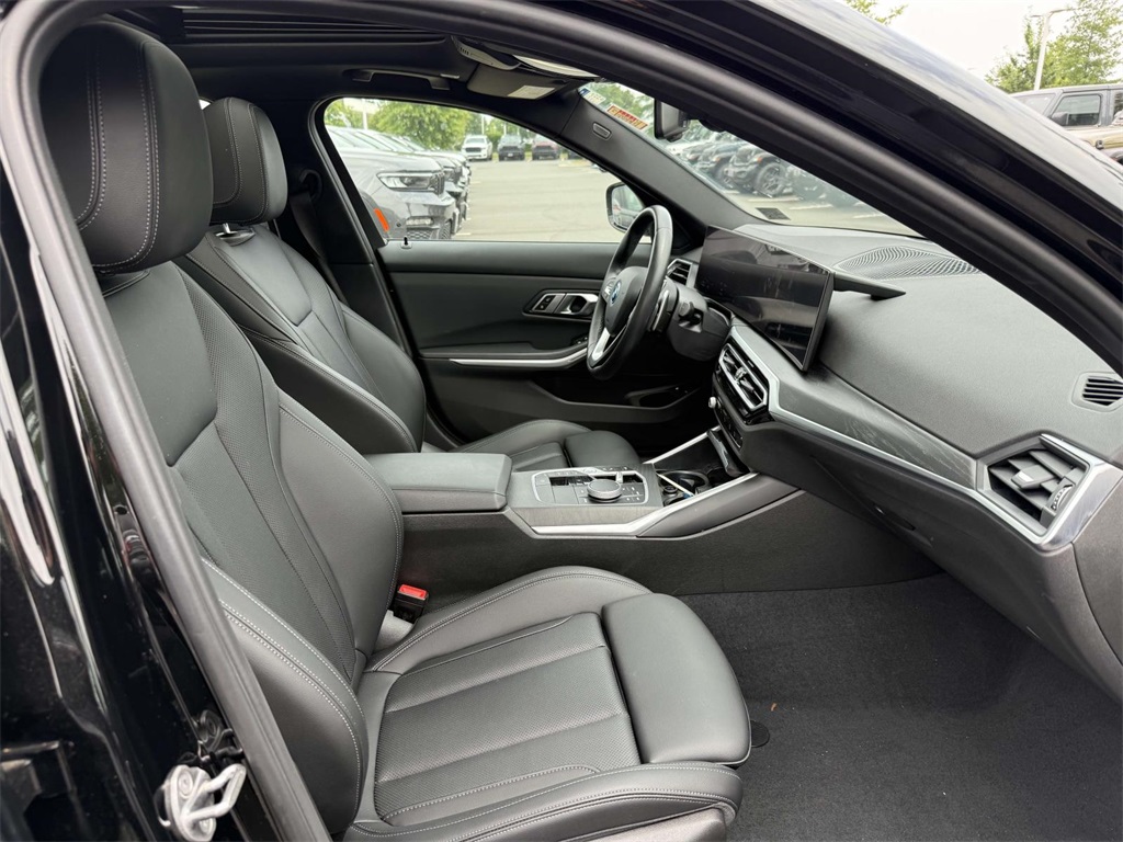2023 Bmw 330e photo 13