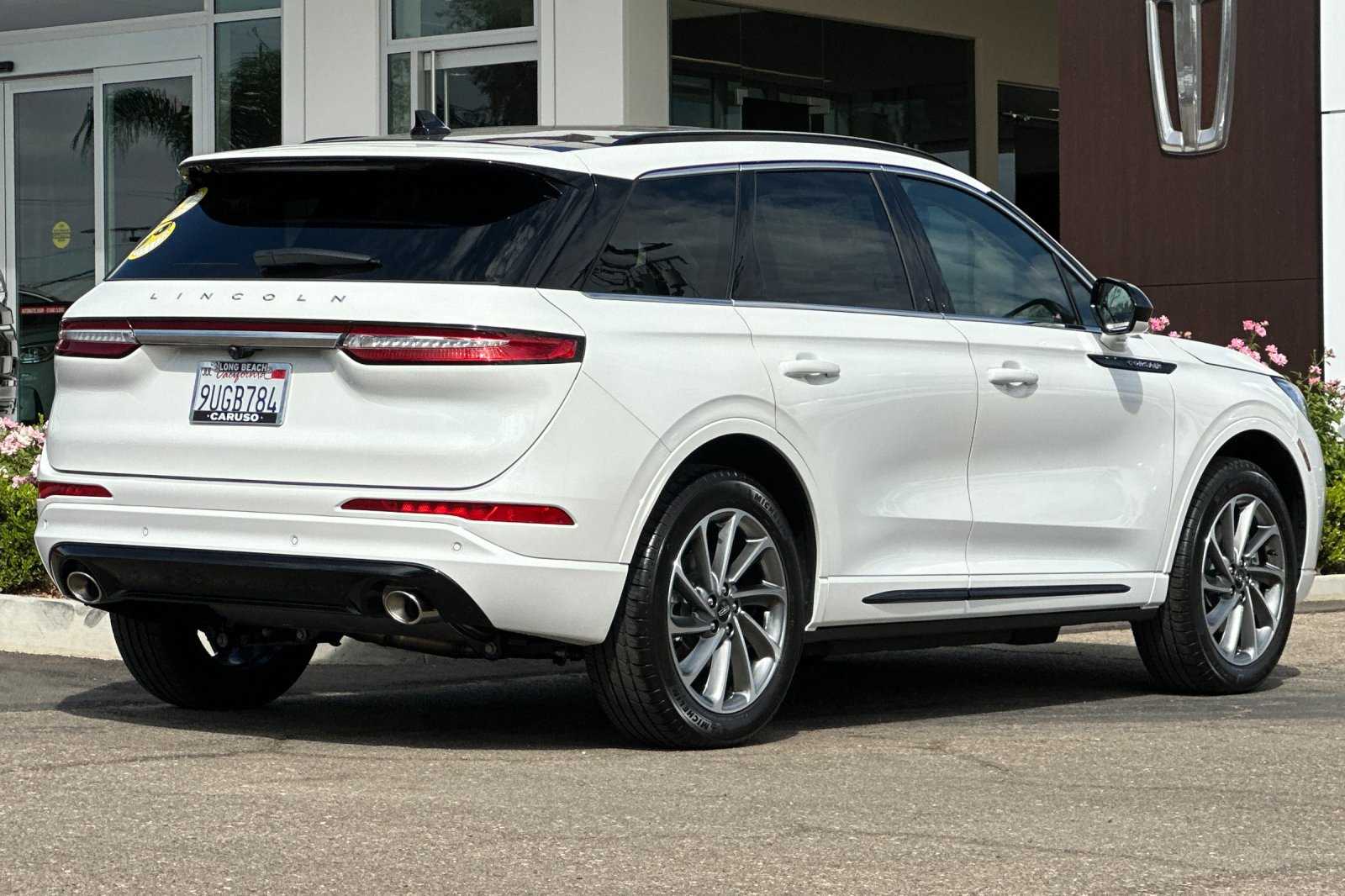 2025 Lincoln Corsair Grand Touring photo 3