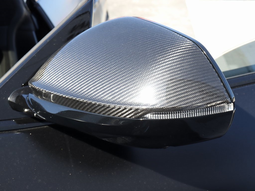 2022 Lamborghini Urus photo 12