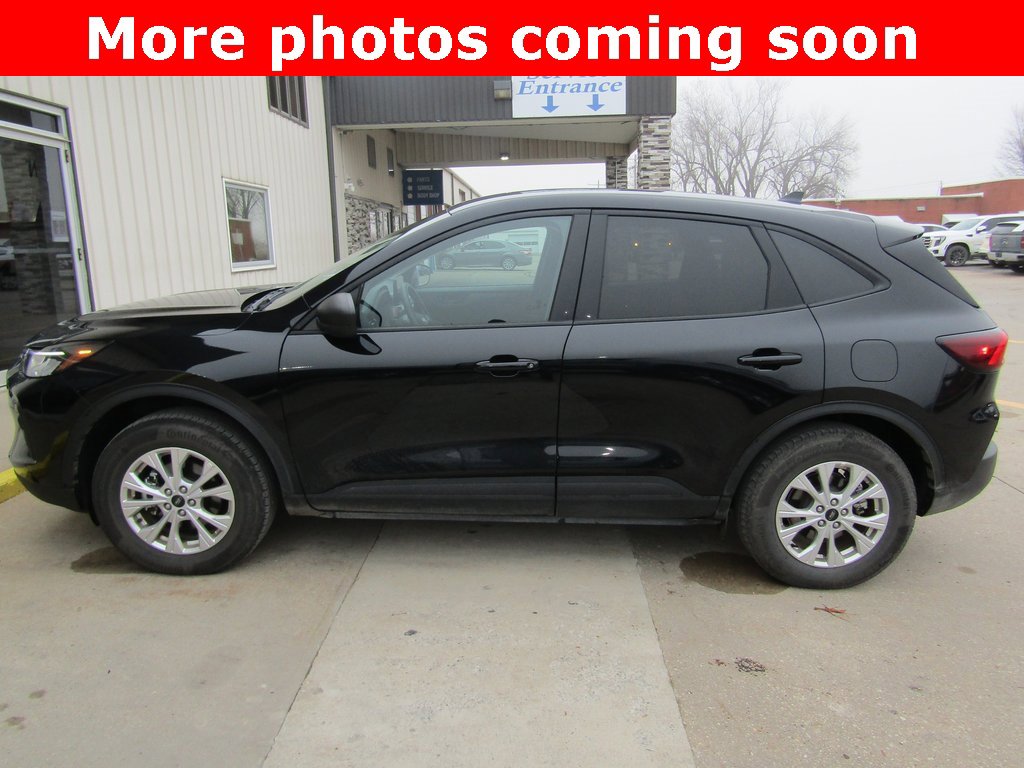 2025 Ford Escape Active photo 2