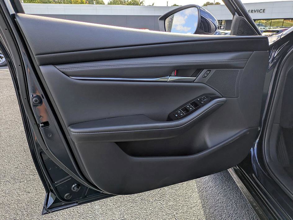 2025 Mazda Mazda3 2.5 s Preferred photo 10