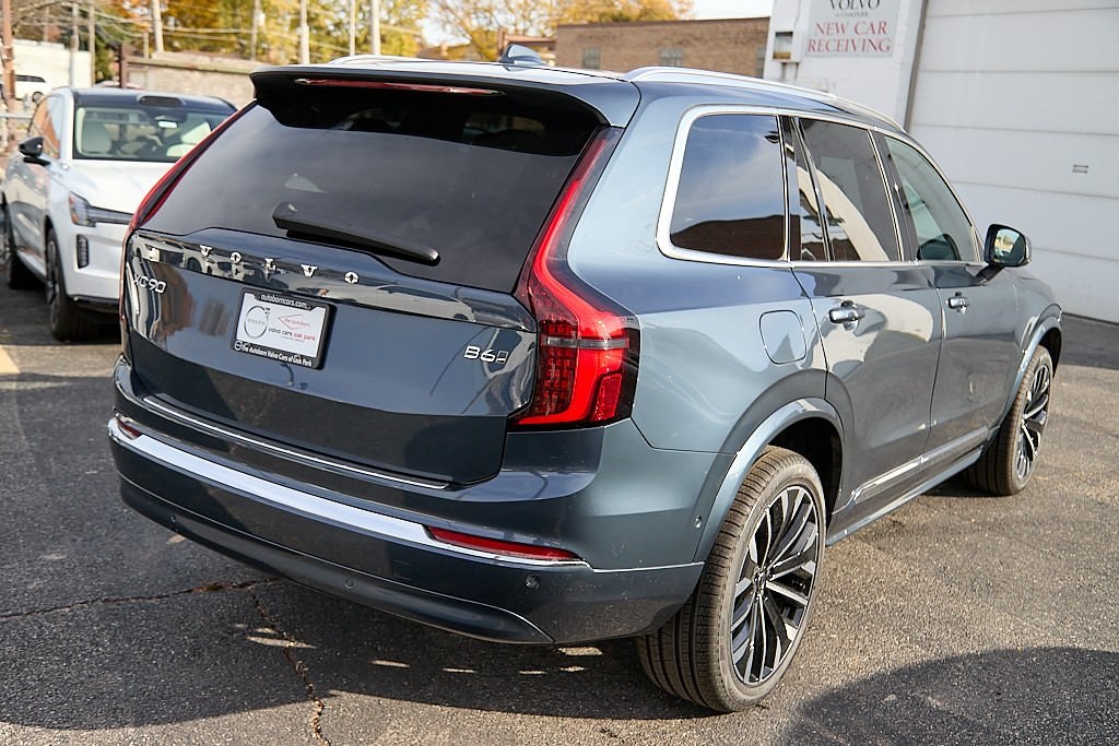 2026 VOLVO XC90 - Image 8