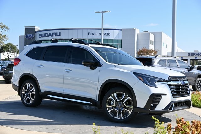 2025 Subaru Ascent Touring's photo