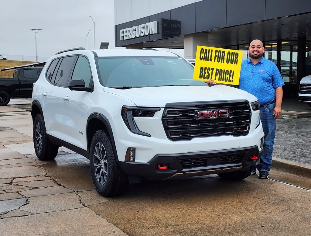 2026 GMC Acadia AT4's photo