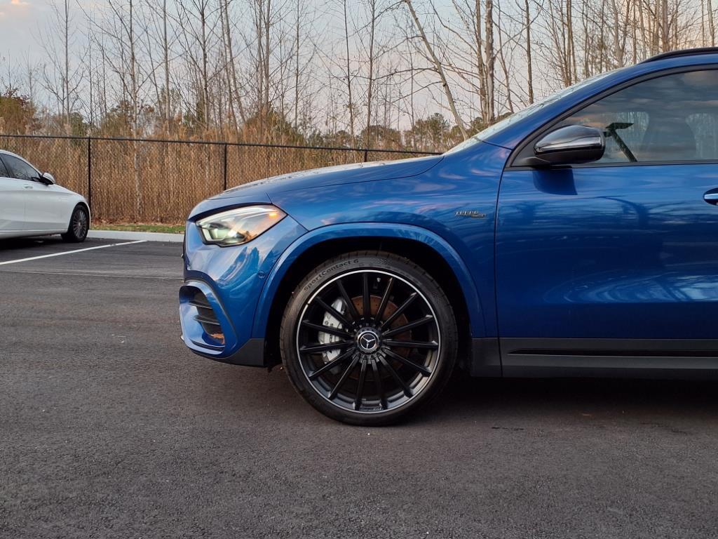 2025 Mercedes Benz GLA AMG 35 4MATIC photo 3