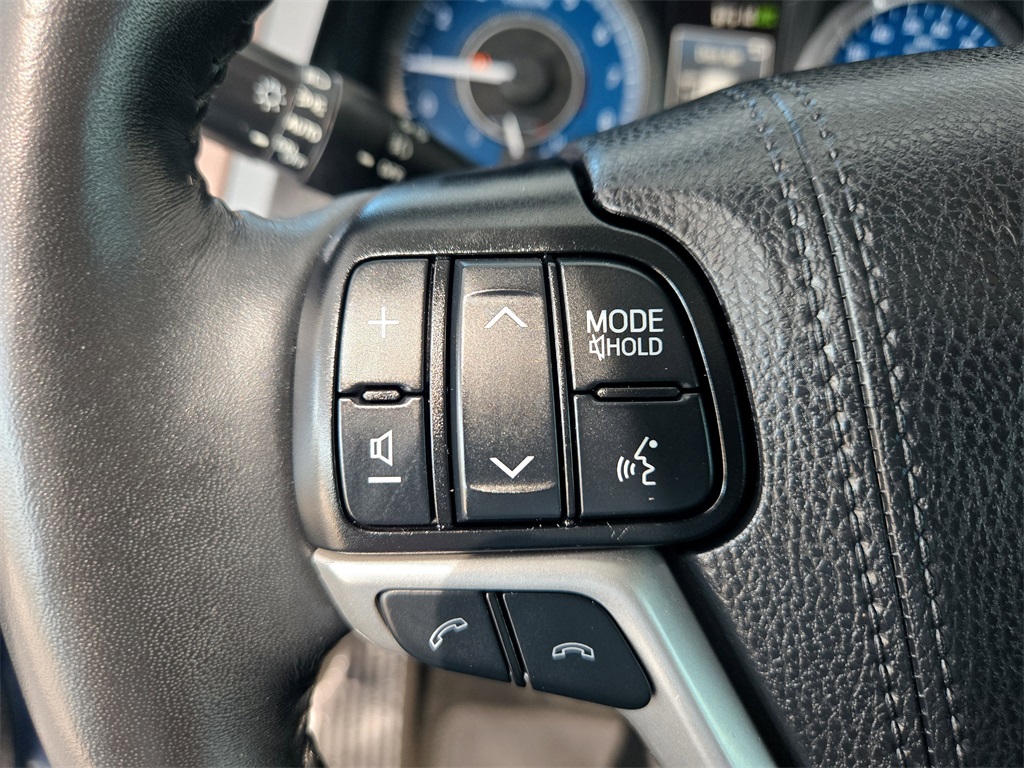 2019 Toyota Sienna Limited Premium photo 15