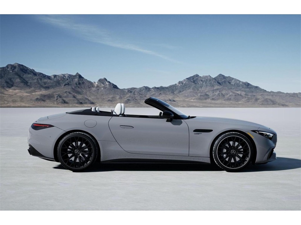 2026 Mercedes Benz SL AMG 43 photo 2