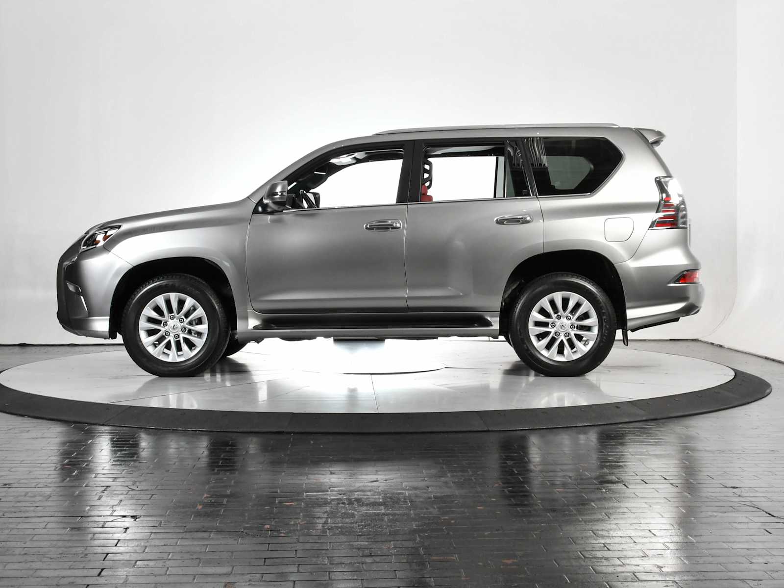 2023 Lexus GX 460 Premium photo 2